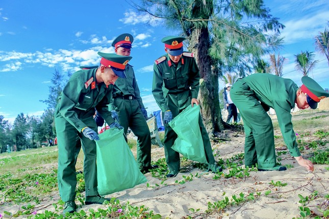 Tuổi trẻ cả nước hướng về biển, đảo và môi trường ảnh 4