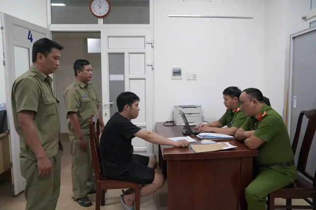 Vào tận nhà cướp vàng của cụ bà 70 tuổi ảnh 2