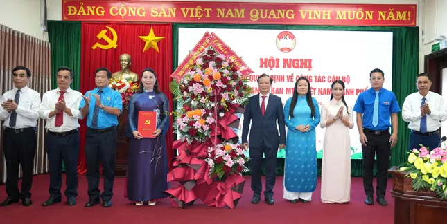 Bí thư Thành Đoàn Nguyễn Thanh Hoài kiêm giữ chức Phó Chủ tịch Ủy ban MTTQ TP Huế ảnh 1