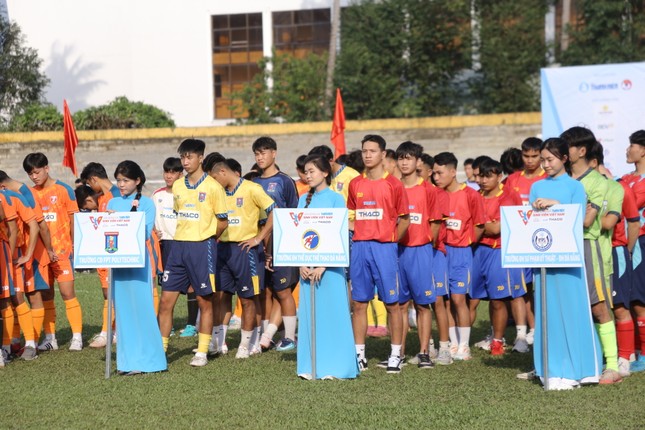 Hàng trăm triệu đồng chờ đợi nhà vô địch Giải bóng đá Thanh Niên sinh viên ảnh 2