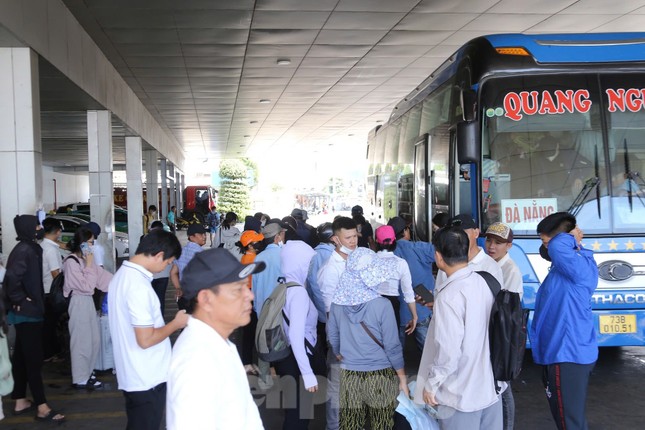 Đà Nẵng tăng chuyến tàu xe phục vụ hành khách dịp lễ 30/4 và 1/5 ảnh 4