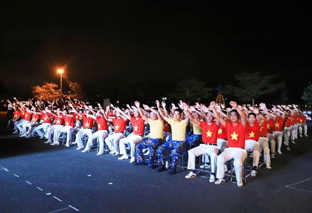 Thanh niên Vùng 3 Hải quân rực sáng tinh thần xung kích ảnh 2