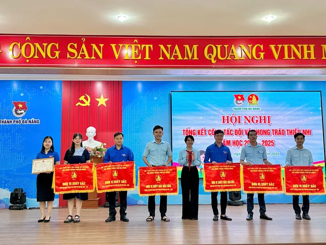 Đà Nẵng khen thưởng nhiều đơn vị, cá nhân xuất sắc trong công tác Đội ảnh 2