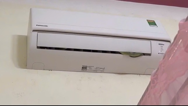 Liên tiếp phát hiện rắn trú ngụ trong máy điều hòa ở Quảng Nam ảnh 1