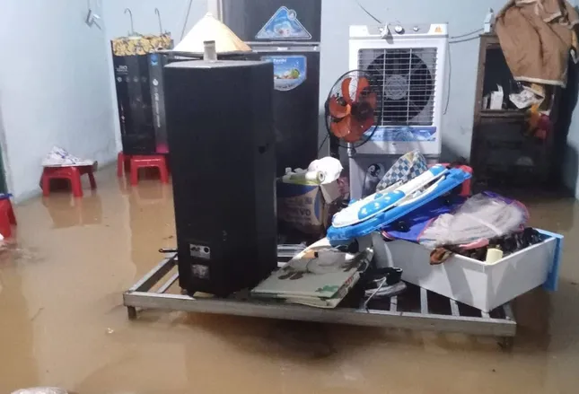 Quảng Nam mưa như trút, nhiều nơi ngập sâu ảnh 2