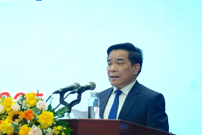 Văn phòng báo Tiền Phong tại miền Trung nhận bằng khen của UBND tỉnh Quảng Nam ảnh 1