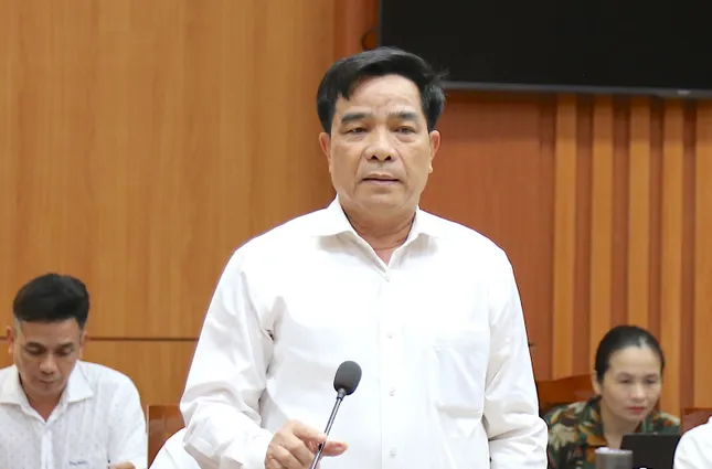 Chủ tịch UBND tỉnh Quảng Nam Lê Văn Dũng nghỉ hưu trước tuổi ảnh 1