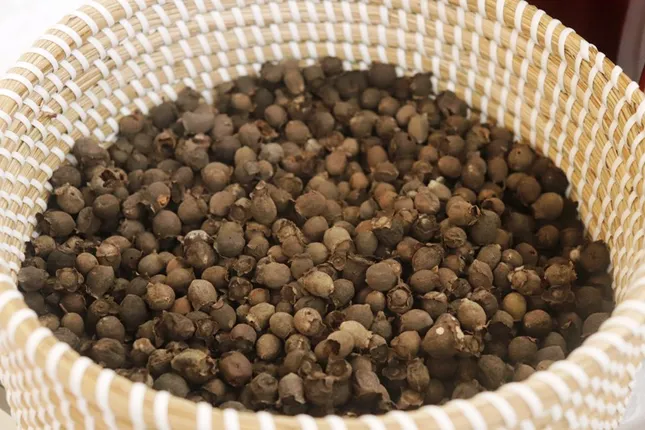 Nông sản vùng dân tộc thiểu số lần đầu tiên vào siêu thị hiện đại ảnh 7
