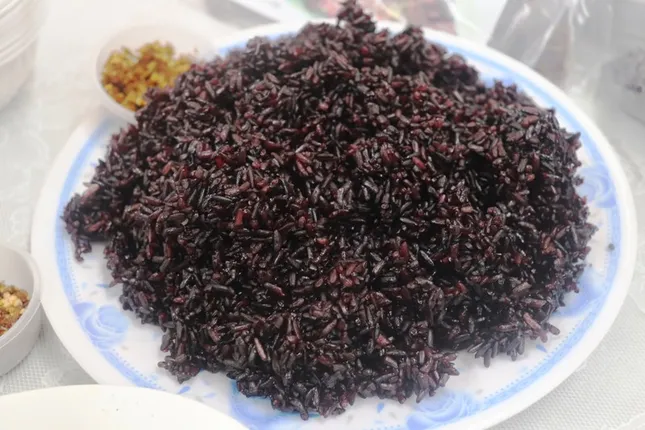 Nông sản vùng dân tộc thiểu số lần đầu tiên vào siêu thị hiện đại ảnh 8