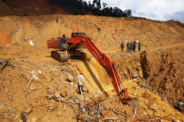 Kết thúc giai đoạn 3 tìm kiếm nạn nhân mất tích tại Rào Trăng, sẽ thêm giai đoạn 4 ảnh 16