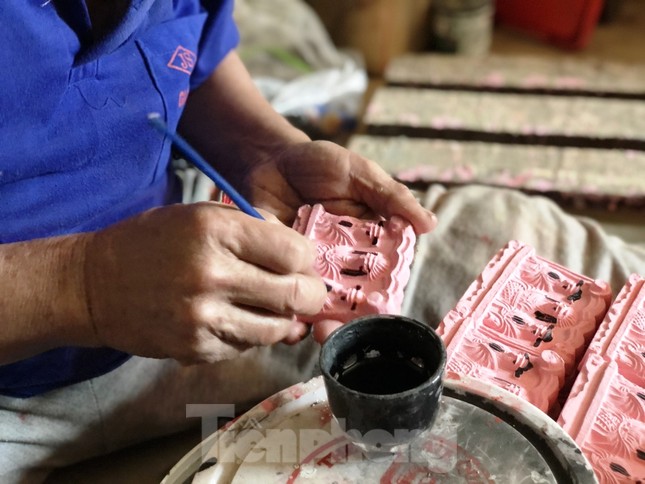 Về Địa Linh, xem từng ông Táo ông Công bằng tượng nung ‘ra đời’ ảnh 9