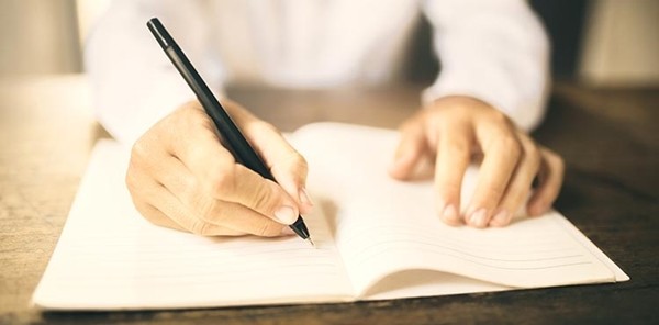 Đừng bao giờ để bất kỳ ai lấy đi giấc mơ của bạn ảnh 2