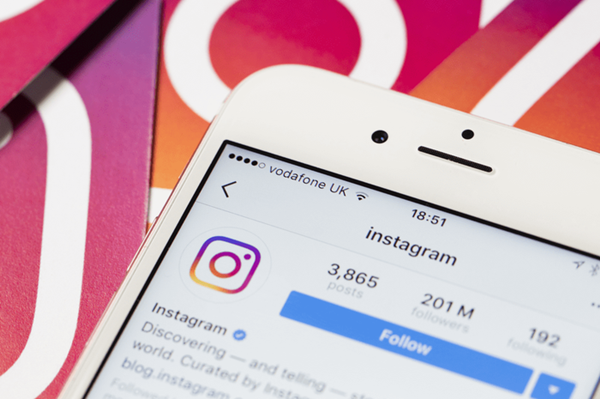 Nhiều ngôi sao Instagram bị chỉ trích vì cố kiếm đồ miễn phí từ các công ty trong đại dịch ảnh 3