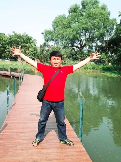 Hay ăn thịt bò tái, một người bị đau bụng và tự rút con sán dài hơn 5 mét từ người mình ra ảnh 1