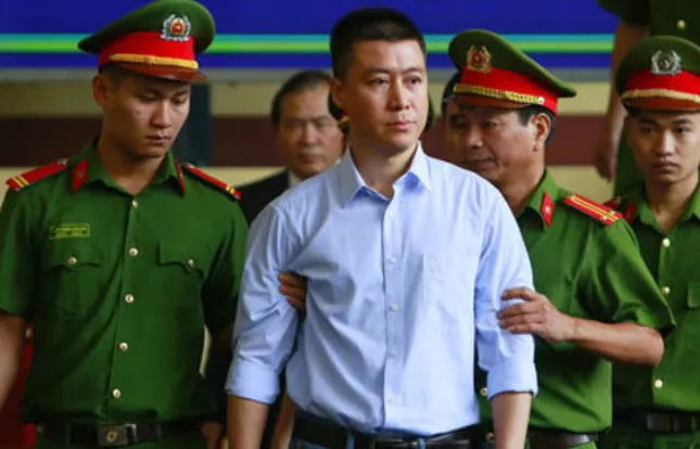 Khi các đại gia phải 'móc túi', chi ngàn tỷ để khắc phục hậu quả vụ án ảnh 1