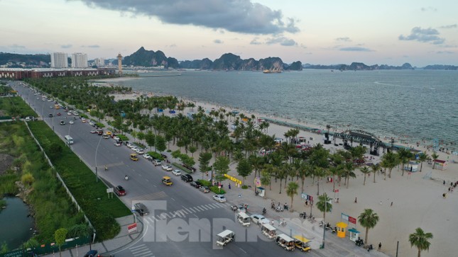Cấm nhiều tuyến đường phục vụ Carnaval Hạ Long ảnh 1
