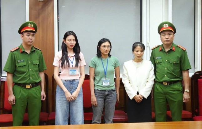 Bắt tạm giam Hoa hậu Nguyễn Thúc Thuỳ Tiên ảnh 2