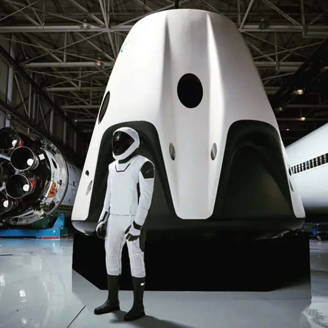 Tỷ phú Elon Musk sắp phóng tàu vũ trụ nhưng dân tình lại chỉ "thả tim" điều nhỏ xíu này ảnh 5