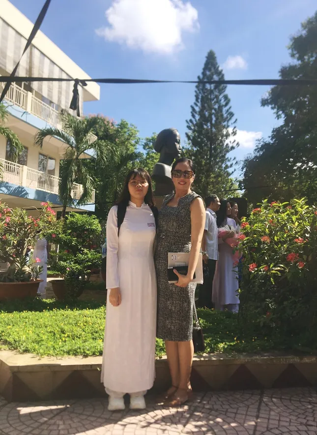 Nữ sinh Chuyên Lý đạt điểm 10 Toán: Red Velvet là động lực để mình cố gắng mỗi ngày ảnh 2