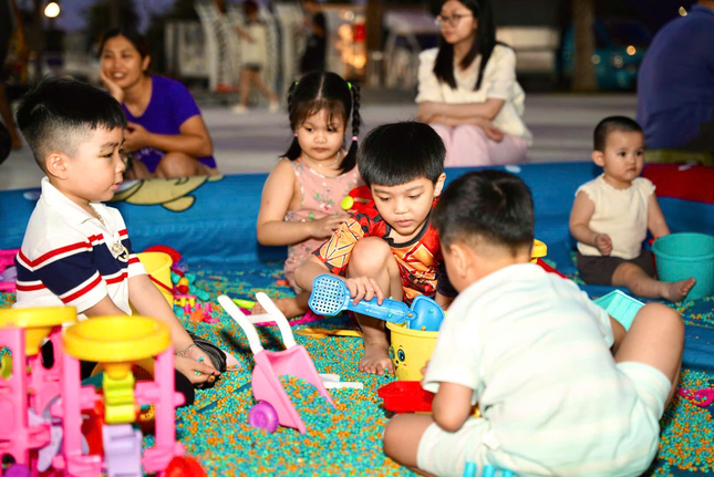 Khu du lịch quốc tế Đồi Rồng bùng nổ lượng du khách ngày đầu nghỉ lễ 30/4 ảnh 6