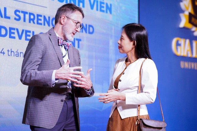 Vượt áp lực - Vững tâm lý: Hội thảo Khoa học Quốc tế về Tâm lý 2025 định hình thế hệ sinh viên tương lai ảnh 2