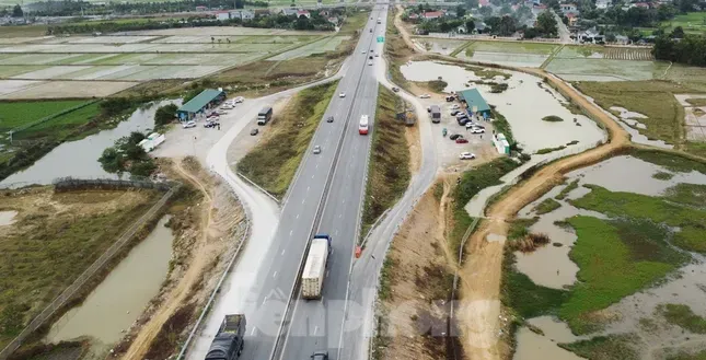Vì sao các trạm dừng nghỉ trên cao tốc Bắc - Nam làm mãi không xong? ảnh 2