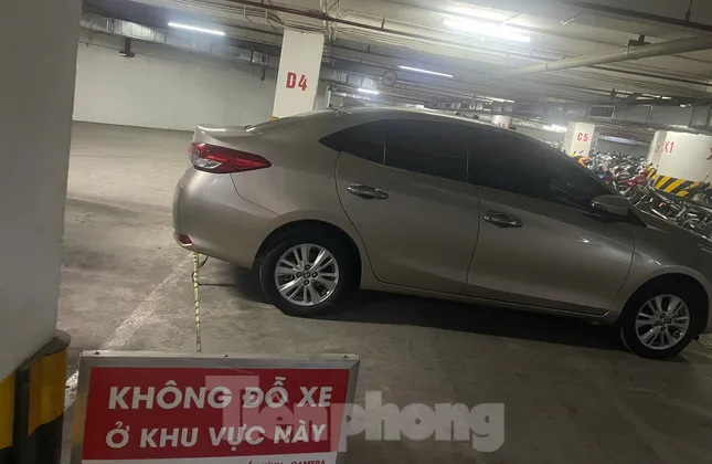 Cư dân khốn khổ vì dựng barie, hoán đổi công năng chỗ để xe tầng hầm chung cư ảnh 2