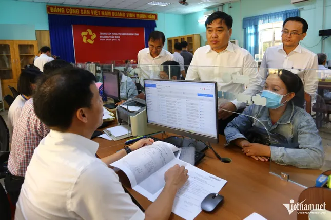Bí thư, chủ tịch &apos;siêu&apos; phường gần 200.000 dân ở Đồng Nai là ai? ảnh 2