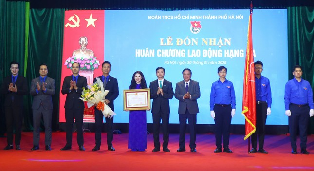 Thành Đoàn Hà Nội nhận Huân chương Lao động hạng Ba ảnh 2