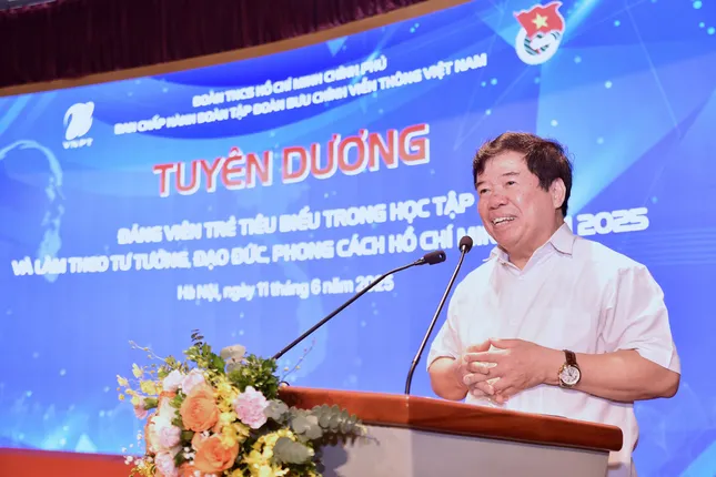 Đảng viên trẻ vừa hồng, vừa chuyên từ phong trào học tập, làm theo lời Bác ảnh 1