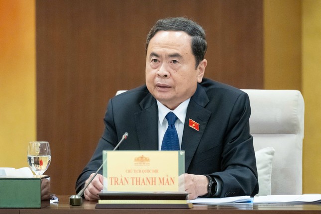 Ngày mai bắt đầu lấy ý kiến nhân dân về sửa đổi Hiến pháp 2013 ảnh 1