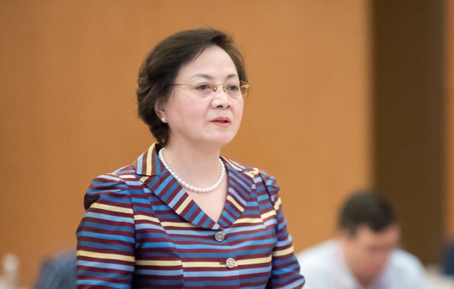 Bộ trưởng Bộ Nội vụ: Cán bộ, công chức nghỉ việc ngay vẫn được hưởng lương ảnh 1
