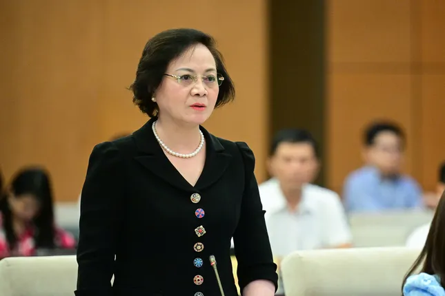 Bộ Nội vụ hướng dẫn tiêu chí chọn chủ tịch UBND cấp xã mới sau sáp nhập ảnh 1
