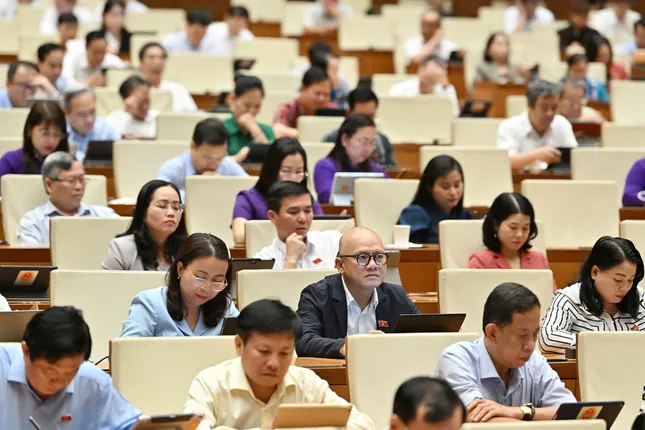Quy định mới về thẩm quyền chấp thuận chủ trương đầu tư dự án nhà ở, sân bay ảnh 1