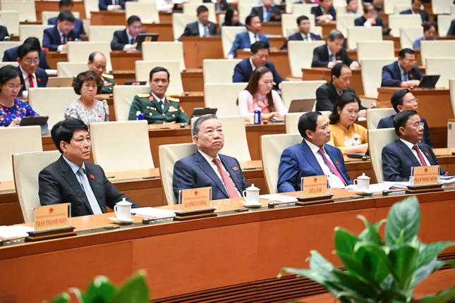 Những quyết sách lịch sử trong ‘kỳ họp lịch sử’- Ảnh 1. Những quyết sách lịch sử trong ‘kỳ họp lịch sử’- Ảnh 1.