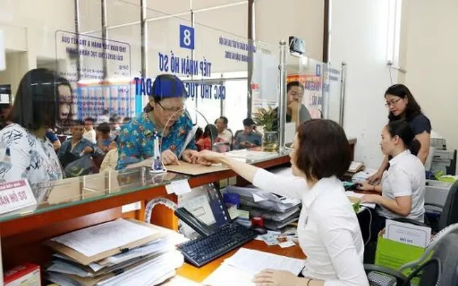 Quy định mới về chế độ tiền lương và thu nhập tăng thêm của cán bộ, công chức- Ảnh 1. Quy định mới về chế độ tiền lương và thu nhập tăng thêm của cán bộ, công chức- Ảnh 1.