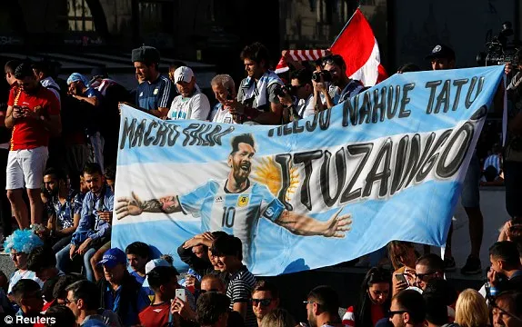 Messi đặt cược tương lai vào World Cup 2018 ảnh 1