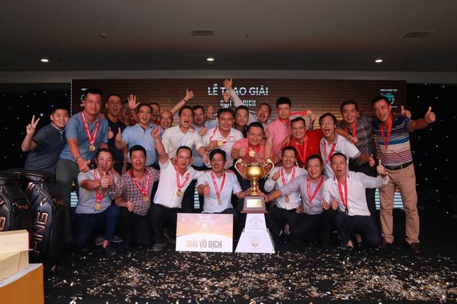 Ghi HIO, tay golf nhận thưởng một căn hộ ảnh 1