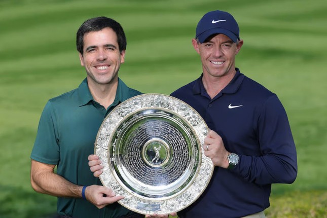 Rory McIlroy xuất sắc nhất DP World Tour 2024 ảnh 1