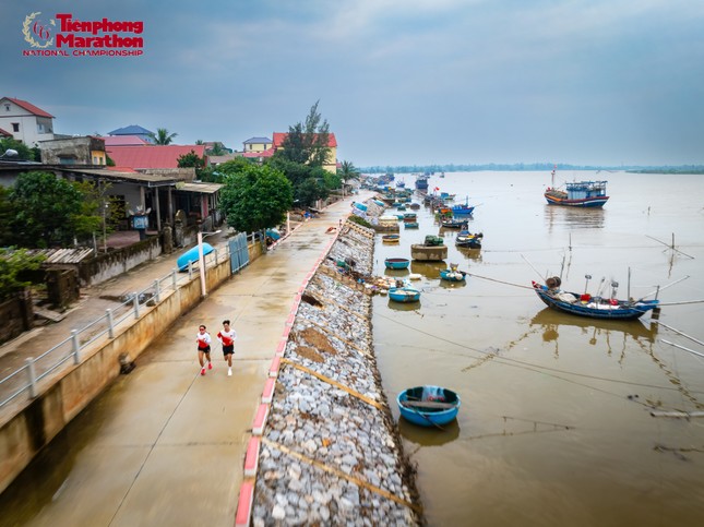 'Khúc khải hoàn': Tiếng vang lịch sử tại Giải Vô địch quốc gia Marathon và cự ly dài báo Tiền Phong ảnh 2