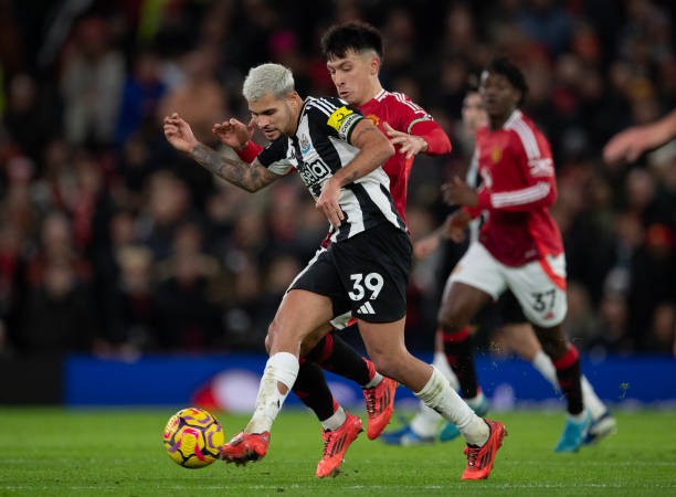 Nhận định Newcastle vs MU, 22h30 ngày 13/4: Chích choè hướng đến cú đúp lịch sử ảnh 1