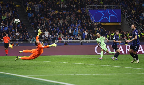 Thắng ngược Barca phút bù giờ, Inter vào chung kết Champions League ảnh 3