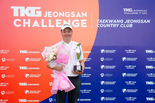 Golfer Hàn Quốc Park Jung Min giành danh hiệu VGA Development Tour đầu tiên trong sự nghiệp ảnh 1