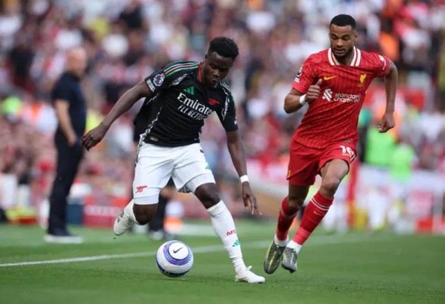 Liverpool và Arsenal bất phân thắng bại ảnh 8