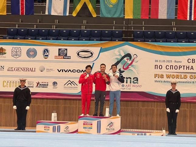 Việt Nam giành HCV World Cup thể dục dụng cụ sau 7 năm ảnh 1