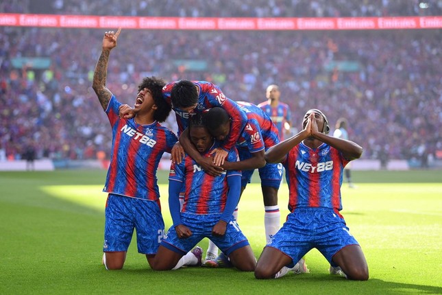 Đánh bại Man City, Crystal Palace vô địch FA Cup ảnh 41