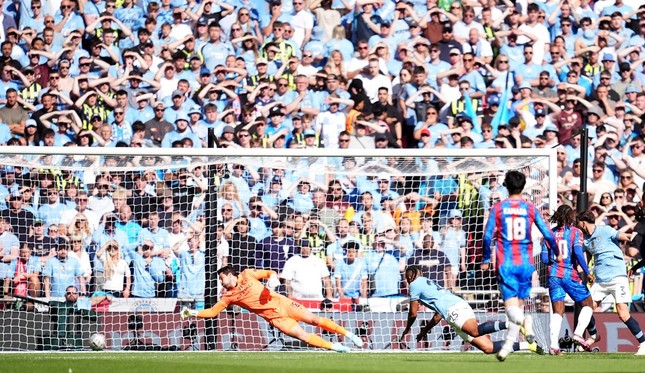 Đánh bại Man City, Crystal Palace vô địch FA Cup ảnh 37