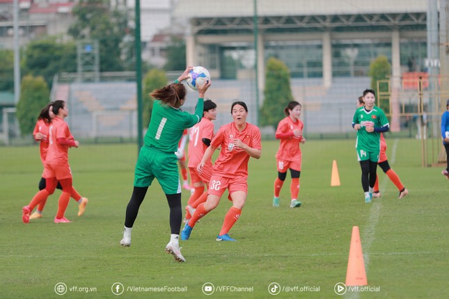 Huỳnh Như: &apos;Các cầu thủ trẻ đang bắt nhịp nhanh với đội tuyển&apos; ảnh 2
