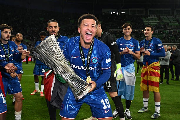 Những 'người thừa' MU gặt hái vinh quang ở mùa giải 2024/25 ảnh 1