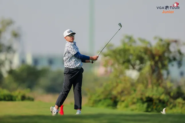 Nguyễn Quốc Bảo Huy vô địch giải golf trẻ Singapore ảnh 2